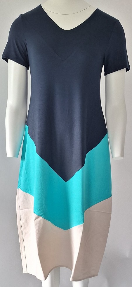 Kleid-Materialmix