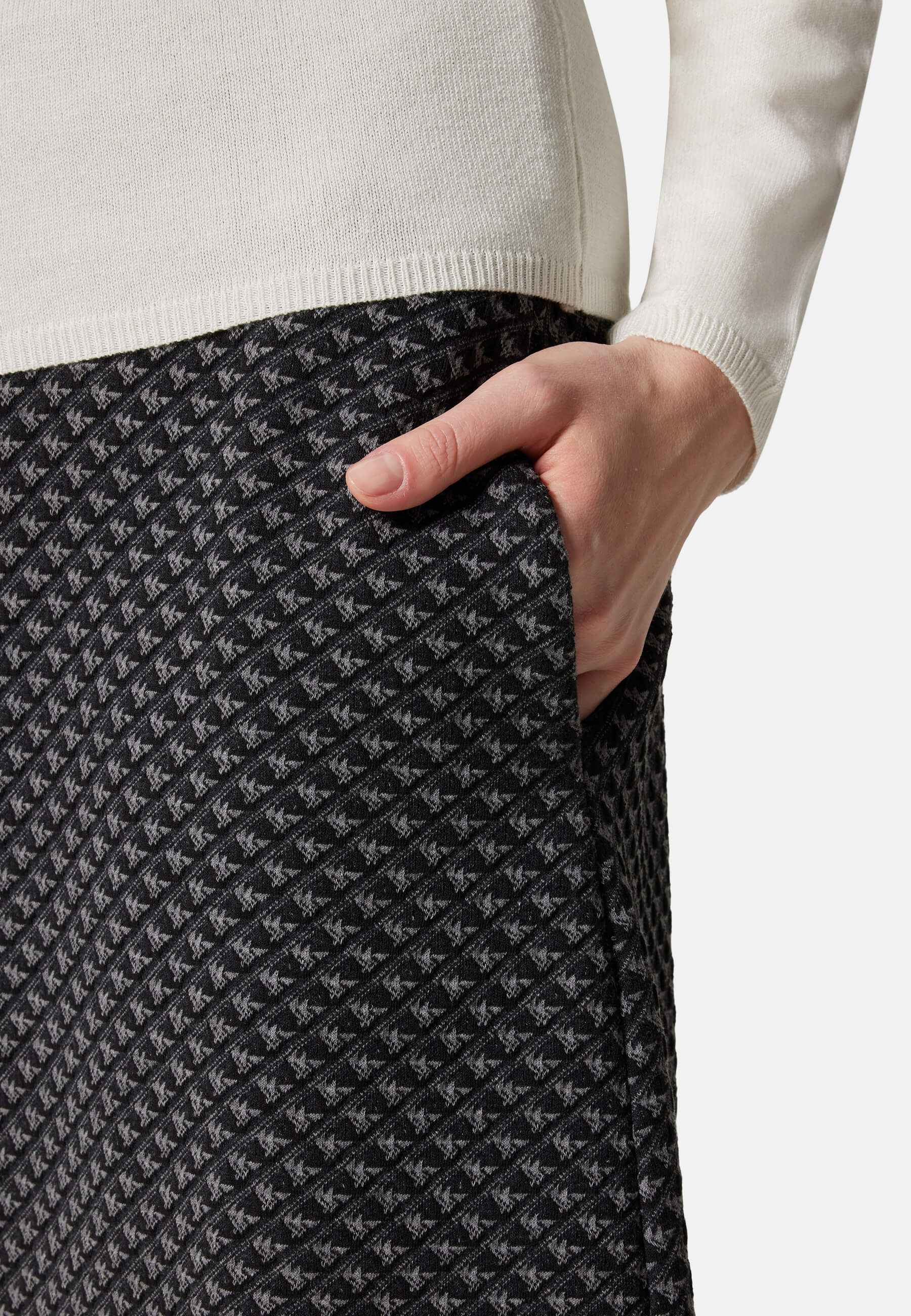 Jacquard-Rock
